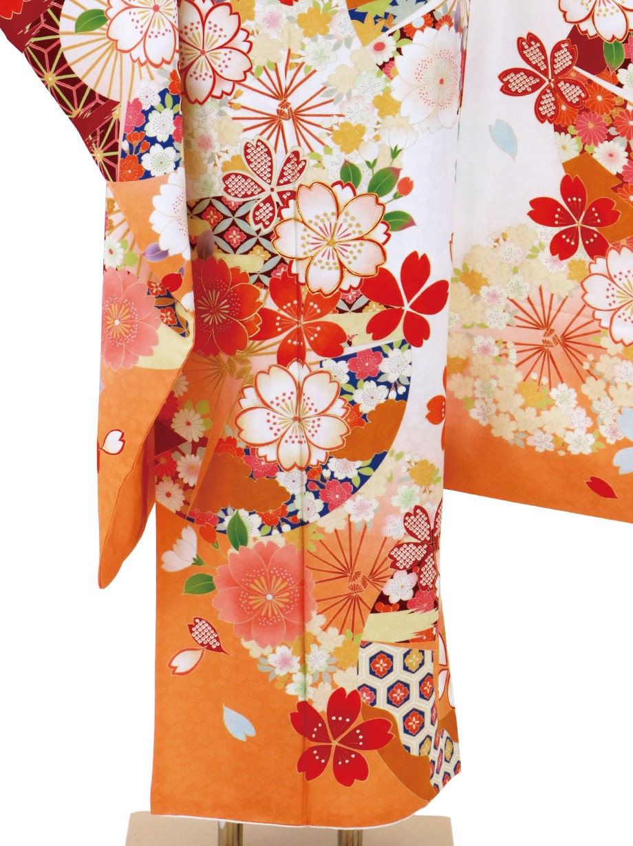 白地とオレンジに桜の振袖／標準サイズ｜宅配着物レンタルの京都かしきもの
