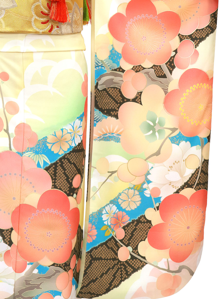 女郎花（おみなえし）色に紅梅の振袖（ポリエステル）／標準サイズ