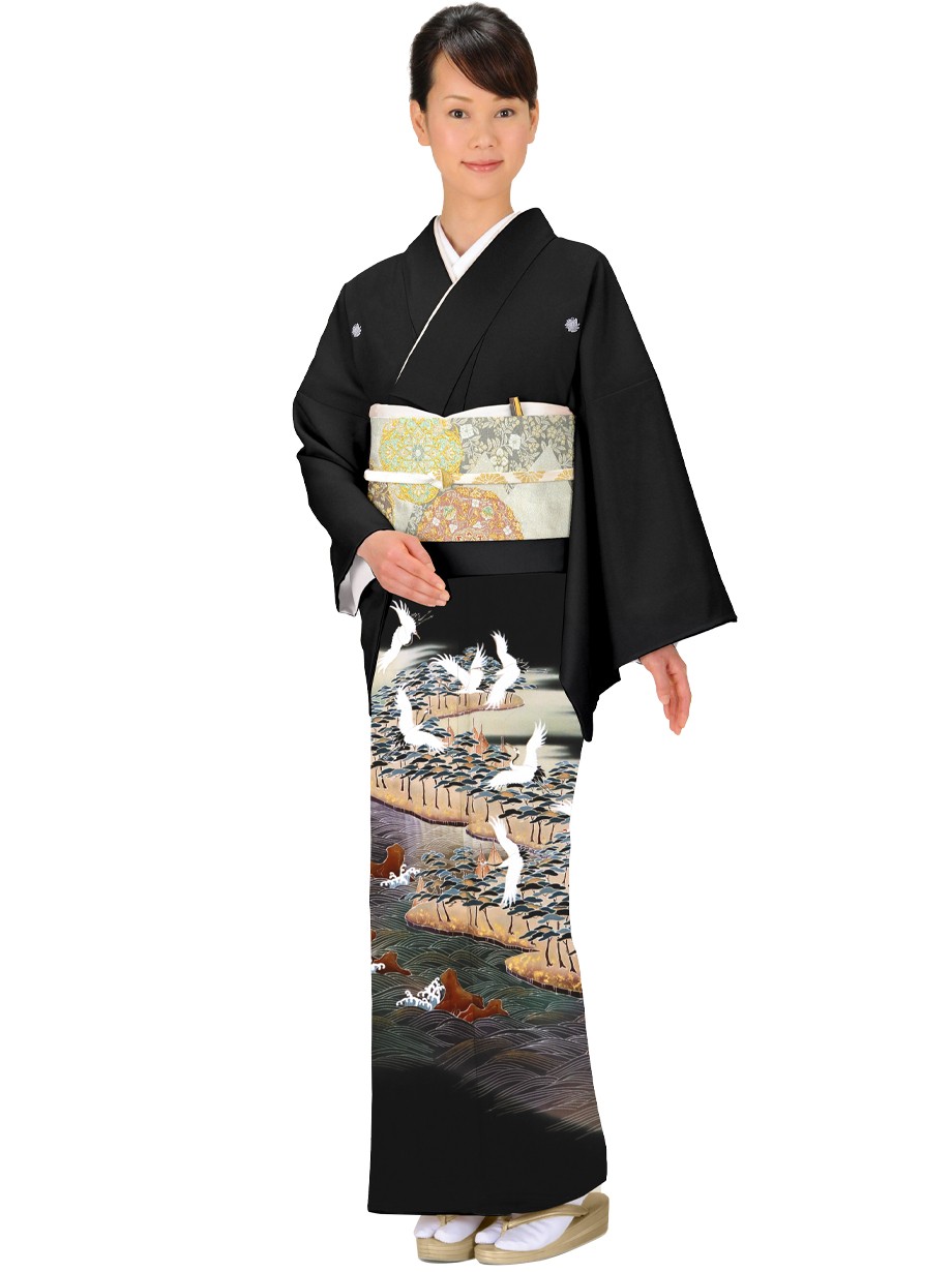 鶴に松籟（しょうらい）紋の黒留袖／ワイドサイズ