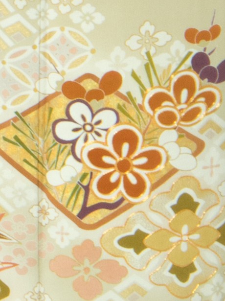 花菱と七宝の色留袖