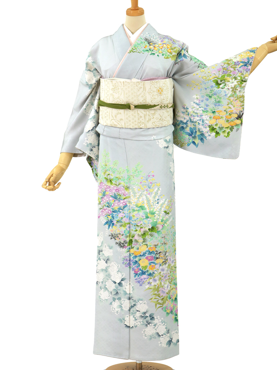 グレー地に桜や百合など四季の花々を染めた訪問着(袷)