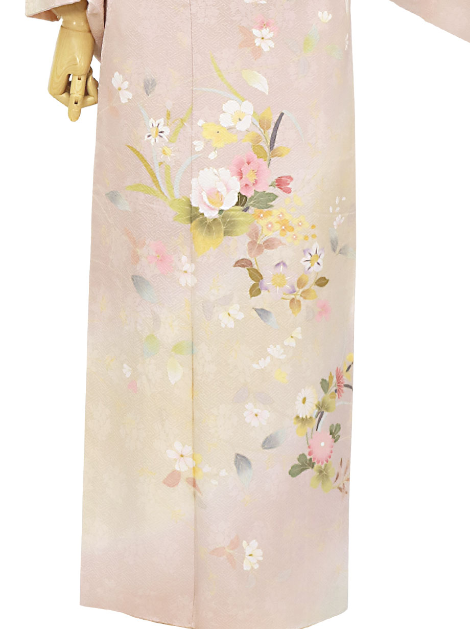 薄桜色に春の花々の訪問着（袷）
