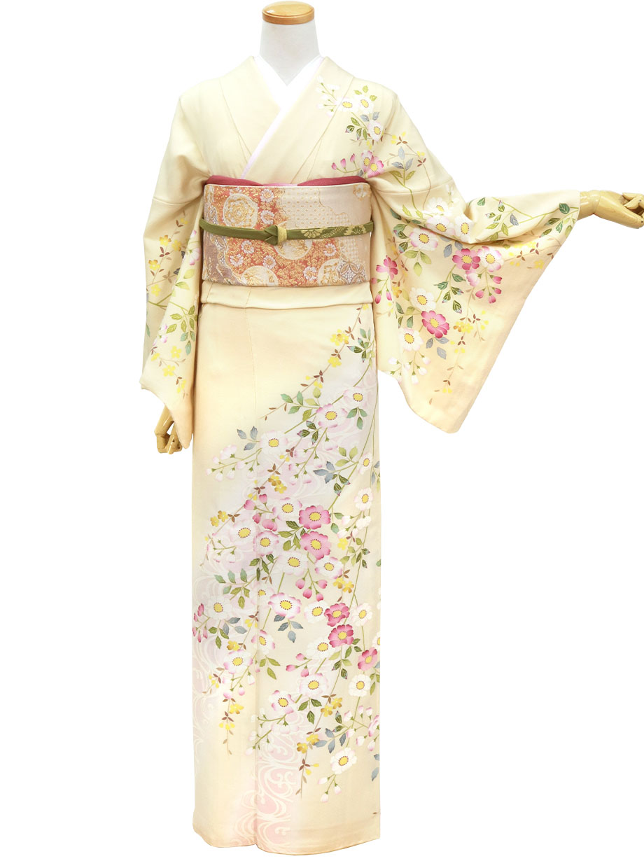 【2022新作】淡黄蘗（うすきはだ）に春の木花（このはな）の訪問着（袷）