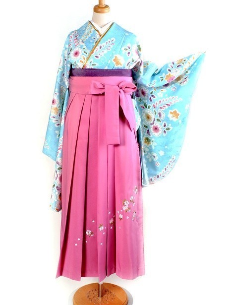 水色に辻が花風・ピンク袴（二尺袖）