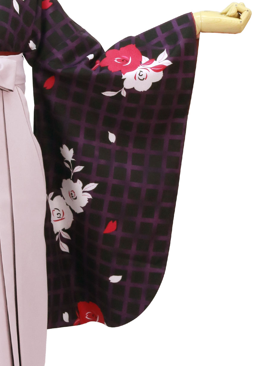 黒地に紫格子とバラ・くすみピンク袴（二尺袖）／卒業式