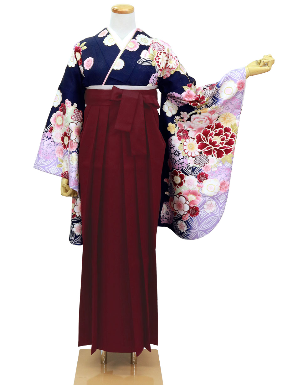 紺色に牡丹と桜・臙脂袴（二尺袖）／卒業式