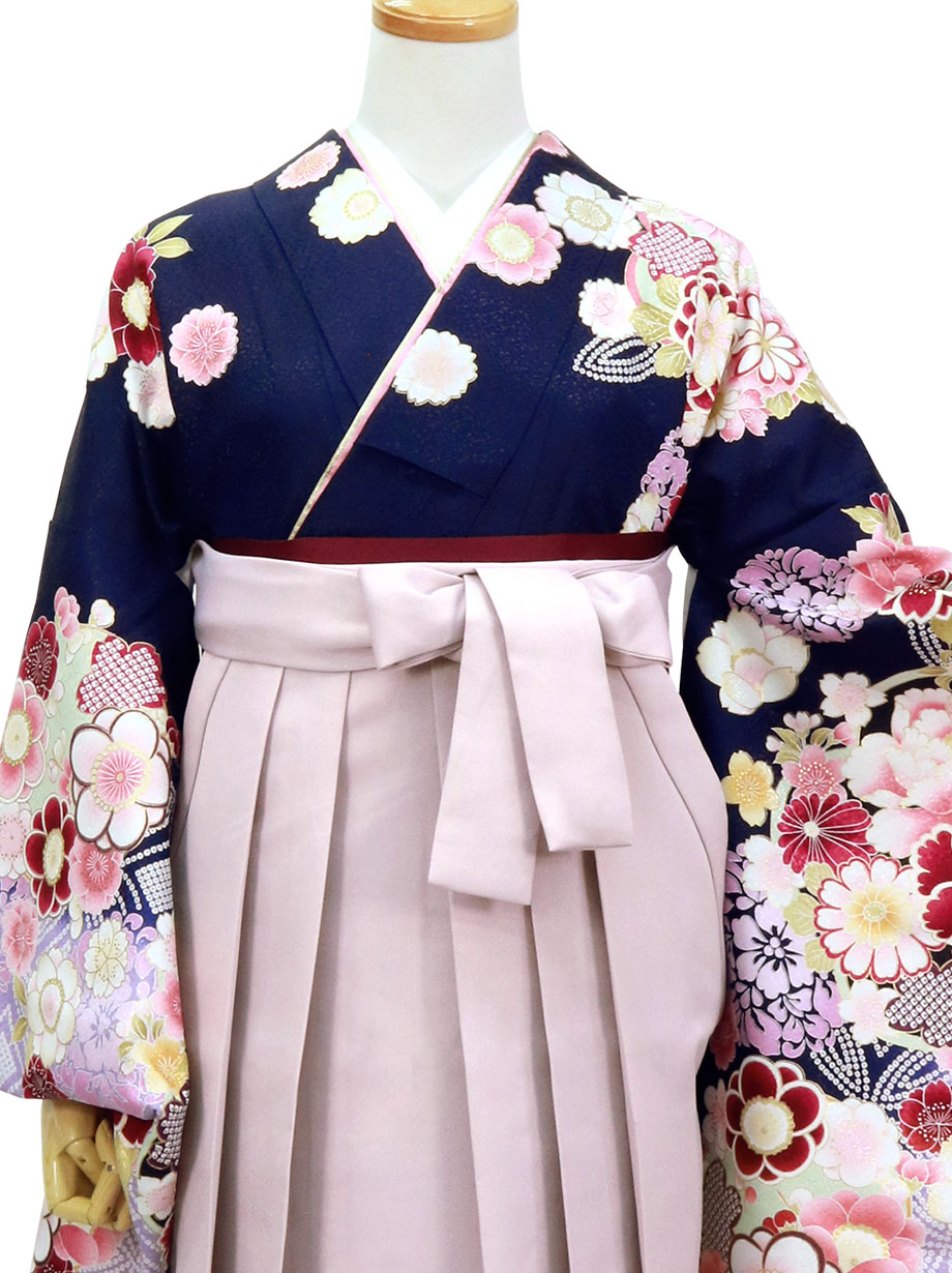 紺色に牡丹と桜・くすみピンク袴（二尺袖）／卒業式