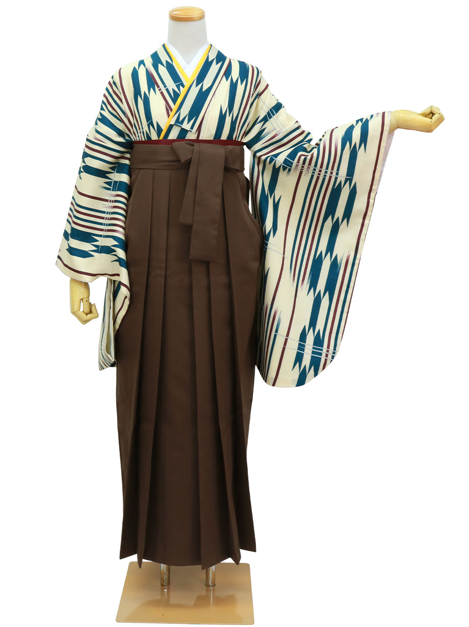 袴の選び方！袴サイズの測り方などのポイントを知って、素敵なコーデに