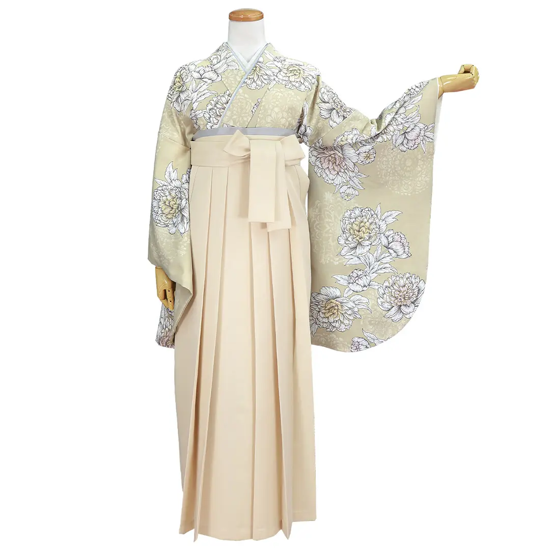 ベージュに大輪の白牡丹・アイボリー袴（無地） （二尺袖）／卒業式