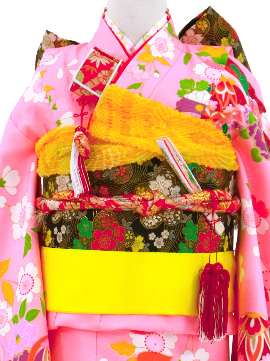 ピンク地に鞠と菊、桜の着物／七五三・七歳女の子
