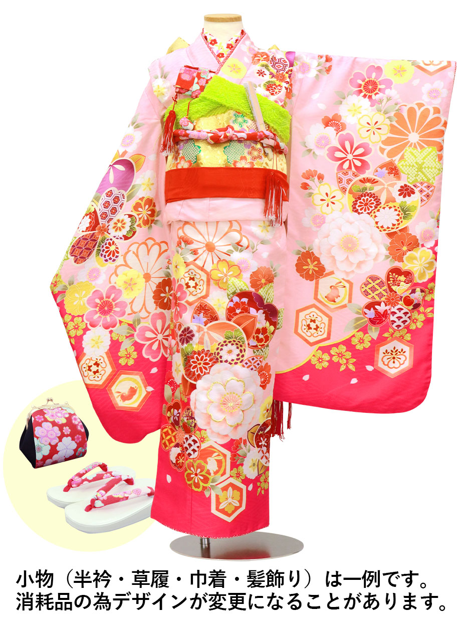 【2022新作】薄ピンク地に梅や桜文様の着物／七五三・七歳女の子