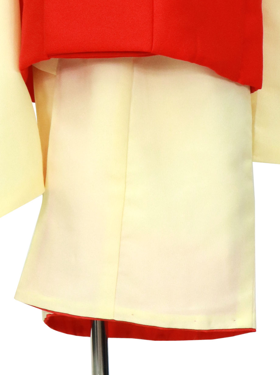クリームイエローの着物と赤の被布コートセット／七五三・三歳女の子