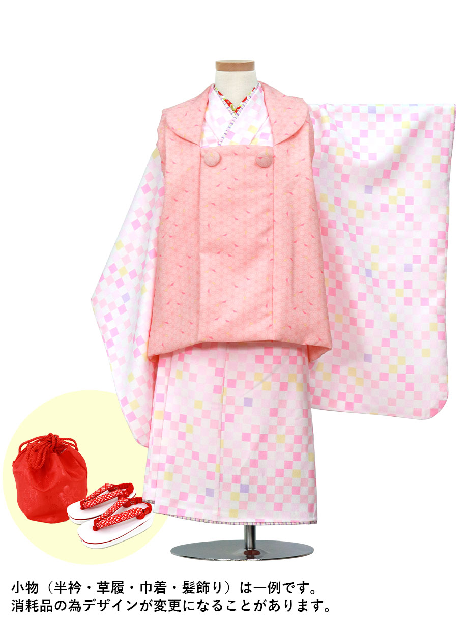 【2022新作】白地にピンクの市松、ピンクの麻の葉被布コートセット／七五三・三歳女の子