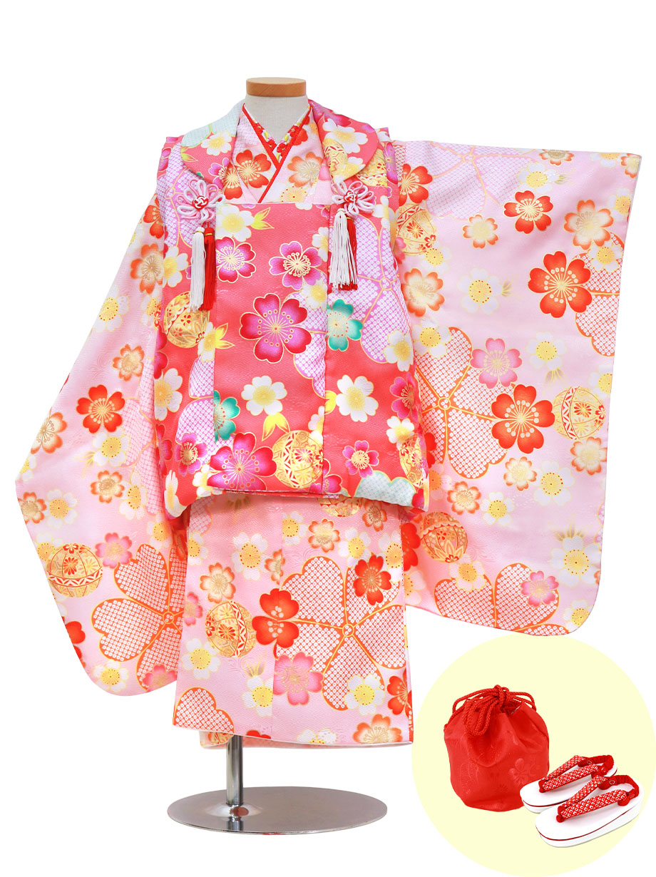 淡ピンク地に桜と鞠の着物、ピンク地に桜と鞠の被布コートセット／七五三・三歳女の子