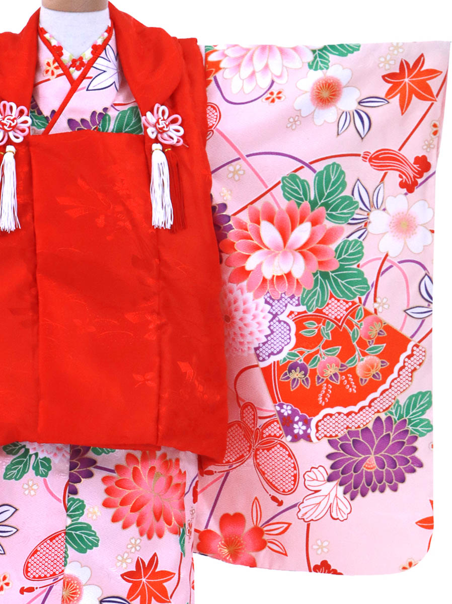 ピンク地に桜と菊、扇の着物、赤の被布コートセット／七五三・三歳女の子