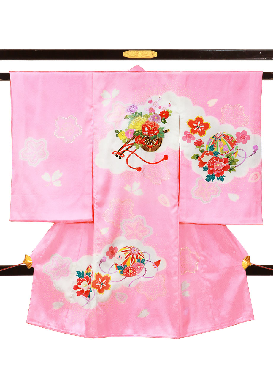 ピンク地に花車と桜の祝い着（産着）／女児