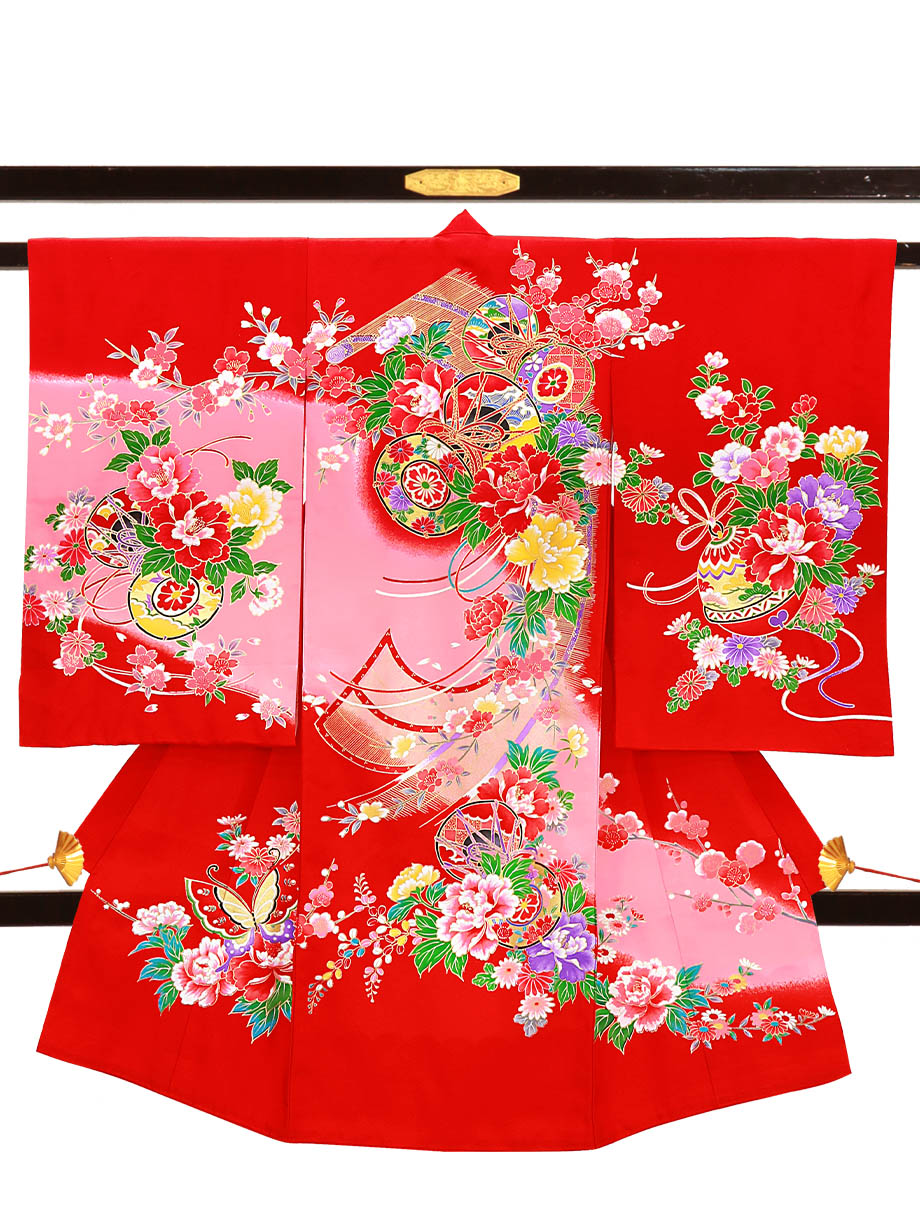 赤地に花鼓と四季花、几帳の祝い着（産着）／女児