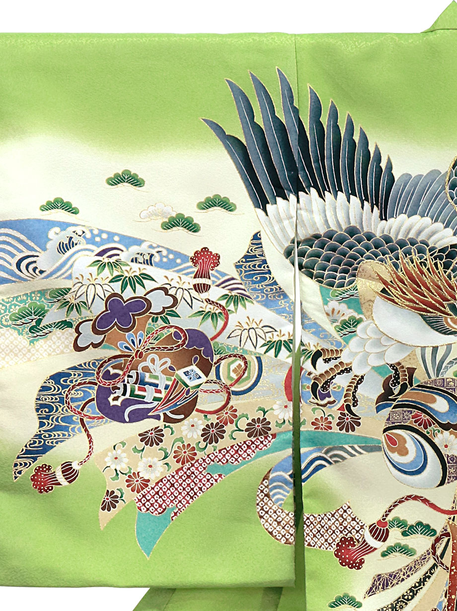 黄緑地に兜と束ね熨斗の祝い着（産着）／男児（ポリエステル）