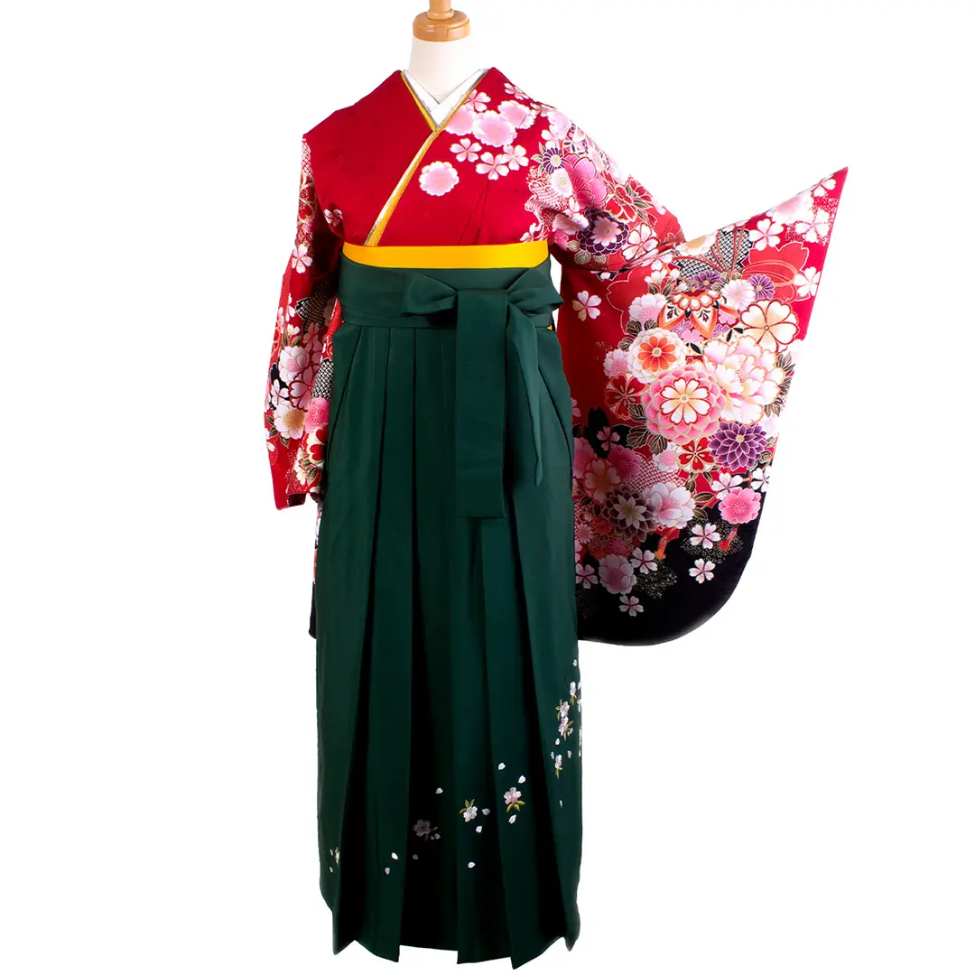 赤色地に桜と鞠・緑袴（刺繍） （二尺袖）／卒業式