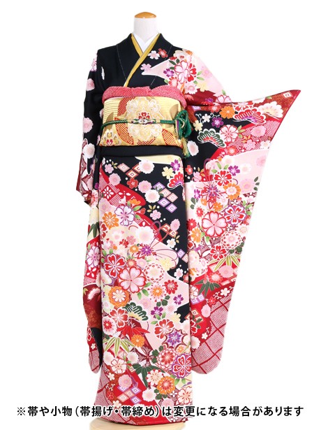 黒色に桜と鞠の振袖