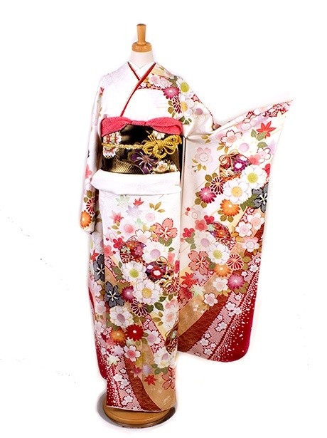 白地に熨斗と桜の振袖