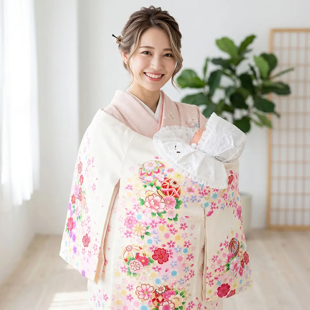 お宮参り産着／<鈴> クリーム地に鞠と牡丹の祝い着／女児（ポリエステル）